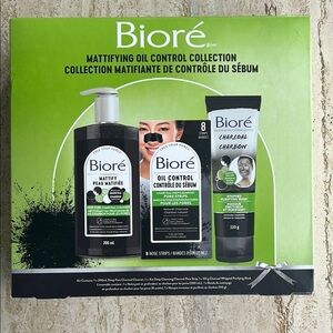 NEW Bioré Mattifying Oil Control Skincare Collection Gift box never opened